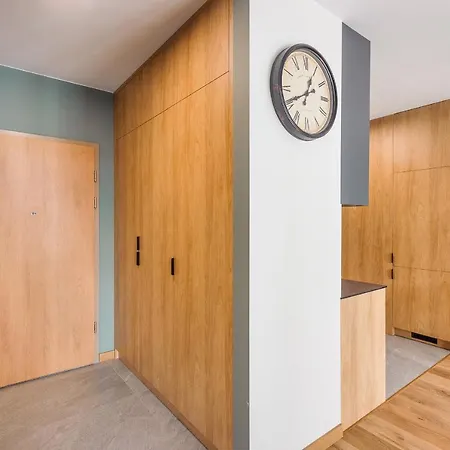 Blue Moon With Sea View - Spectrum Apartment