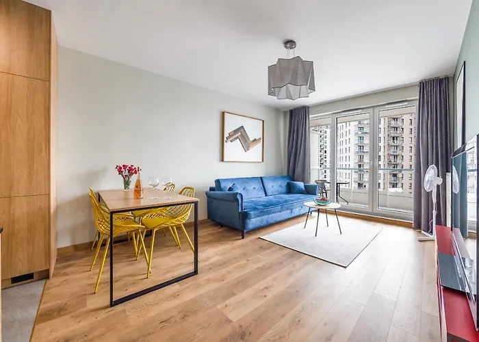 Blue Moon With Sea View - Spectrum Danzig