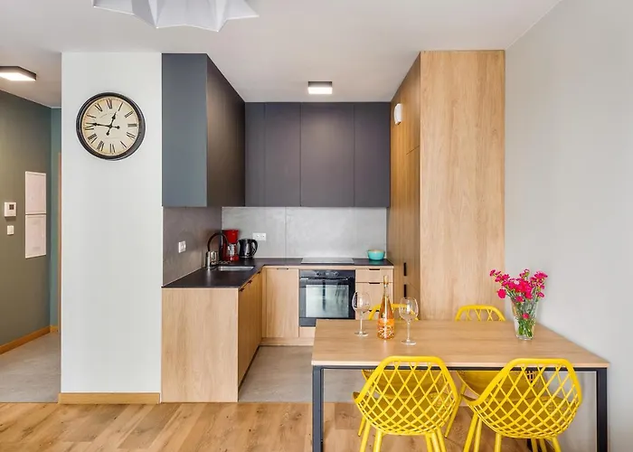 Blue Moon With Sea View - Spectrum *