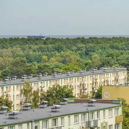 Blue Moon With Sea View - Spectrum